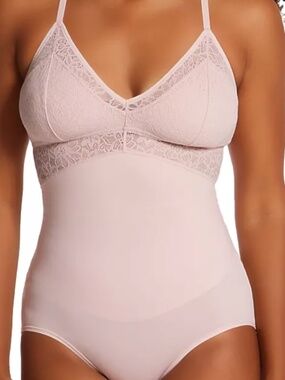 Maidenform Tame Your Tummy Wireless Bodysuit Size Large